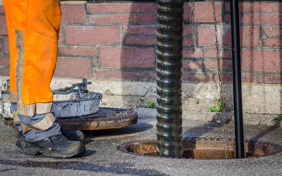 entreprise de débouchage canalisation Angerville